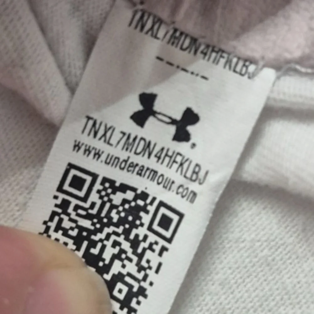 Under Armor men's white loose‎ fit American Flag graphic t-shirt two sided sz. M